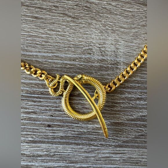 Gold snake Necklace A1278 - Picture 3 of 4